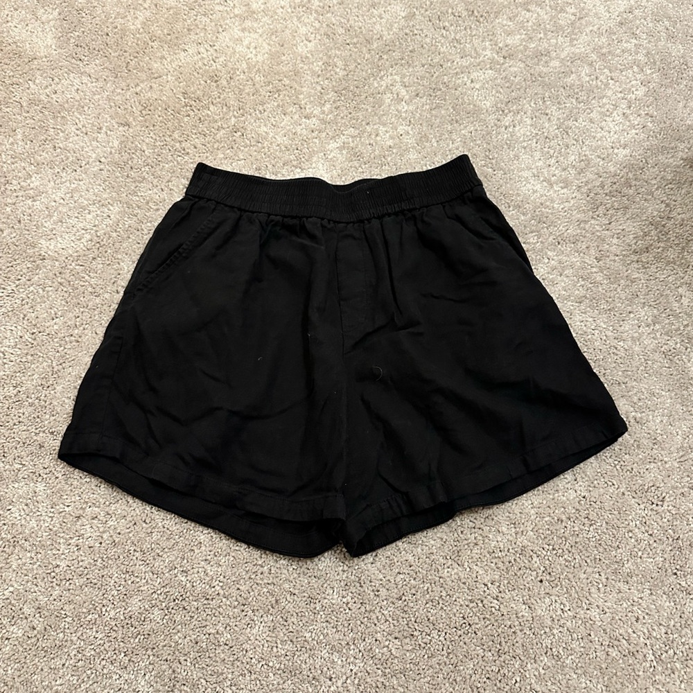Treasure & Bond Black Linen Shorts